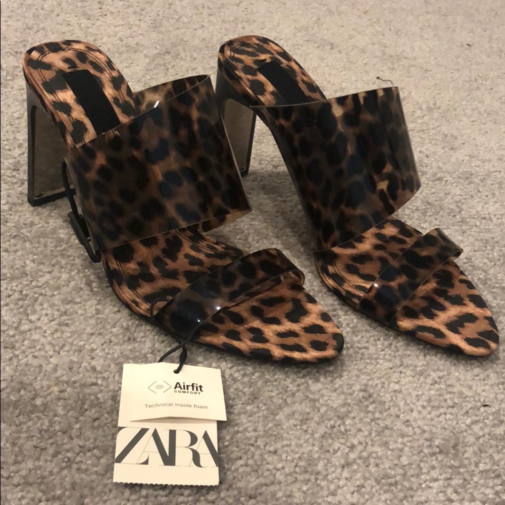 Brand New Zara Sandals Size 37/ 6.5